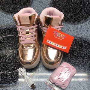 Girls new shoes w/ lights on the bottom - size12
